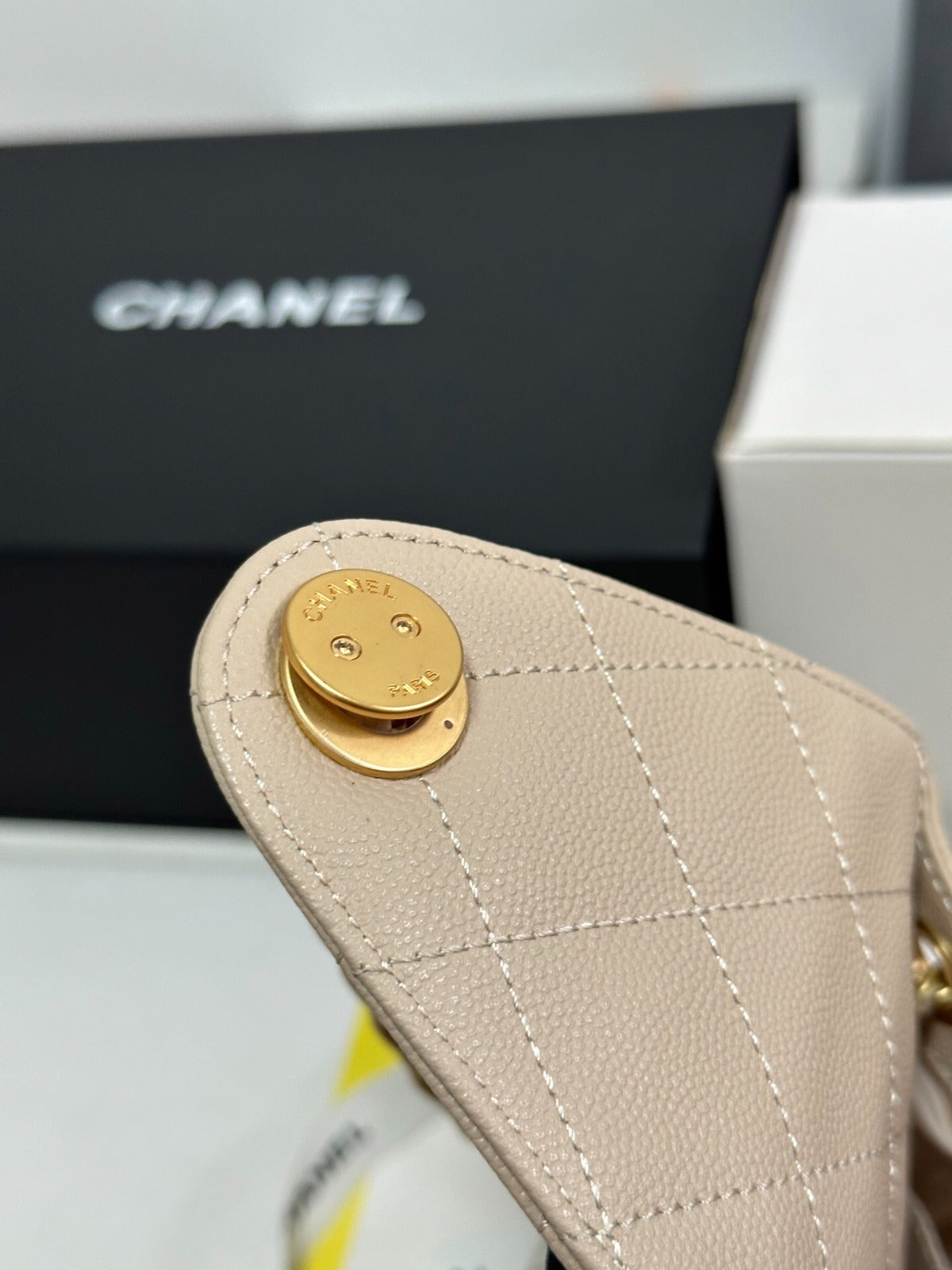 Chanel 25 Small - Camel Leather