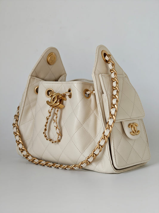 Chanel 25 Mini Cream