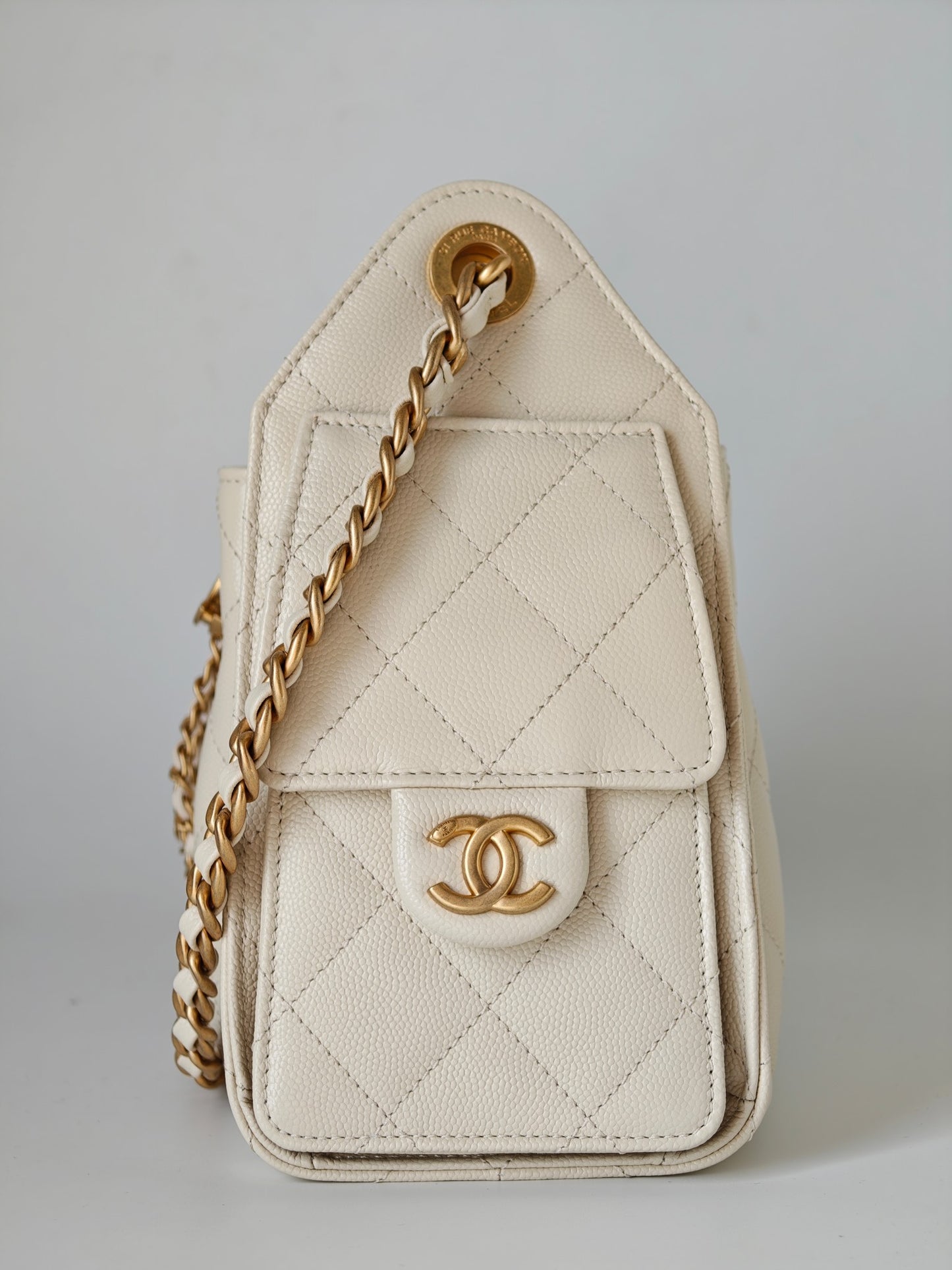 Chanel 25 Mini Cream