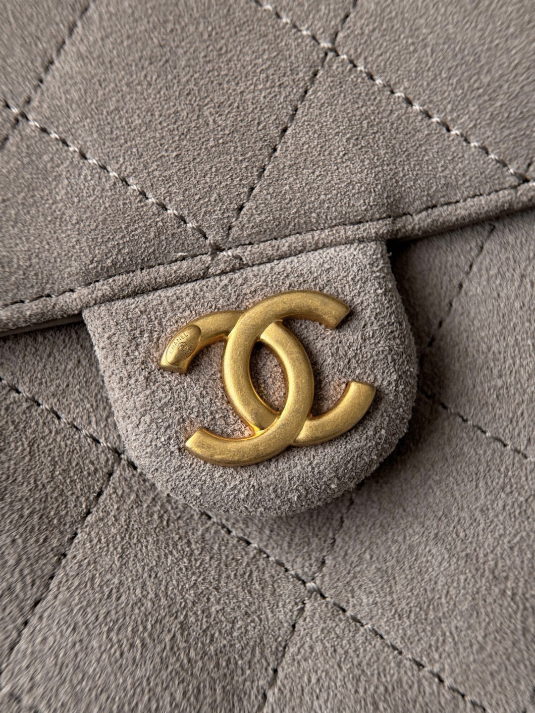 Chanel 25 Suede Camel - Mini