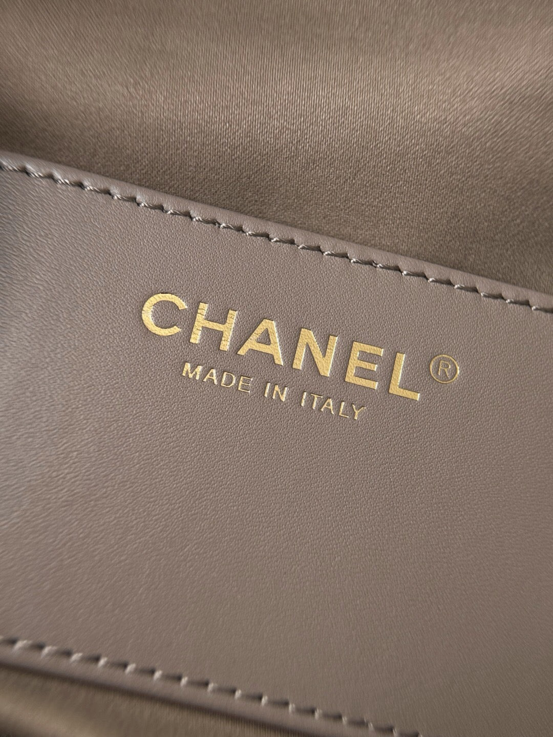 Chanel 25 Suede Camel - Mini