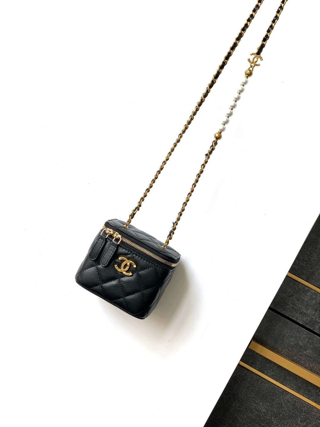 Chanel 25 Mini Vanity Black