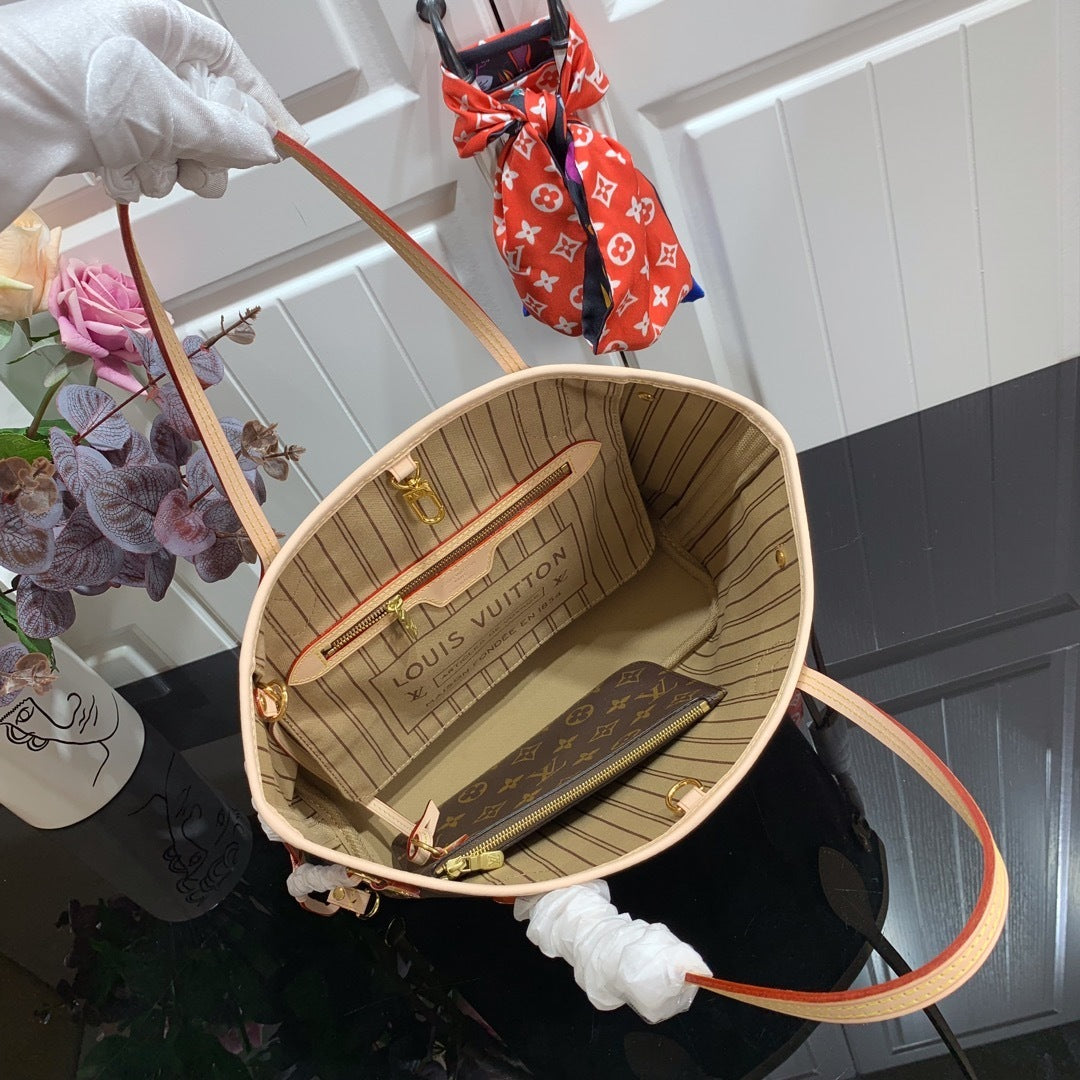 Louis Vuitton Classic Tote Bag
