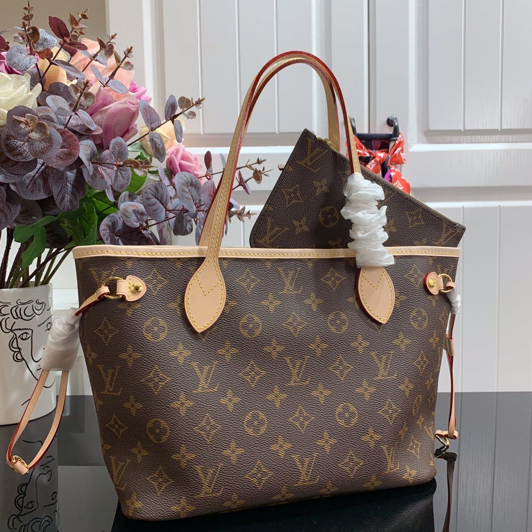 Louis Vuitton Classic Tote Bag