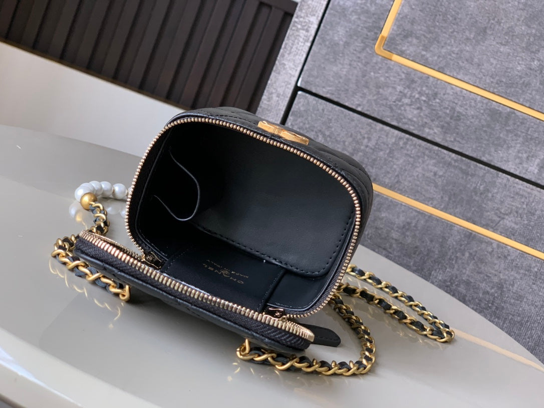 Chanel 25 Mini Vanity Black